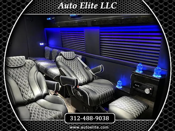 2024 Elite Cruiser with Bathroom 12 Pass Mercedes-Benz Sprinter