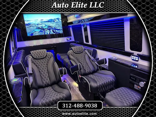2022 4x4 Road Liner Limousine V6 Diesel 15 Passenger Mercedes-Benz Sprinter